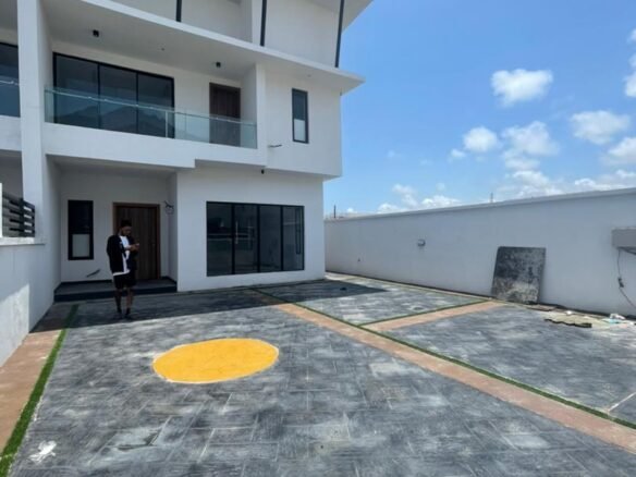 5 Bedroom Duplex with BQ with a very spacious compound finished with stamped concrete design.